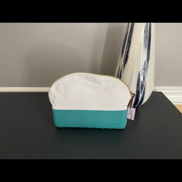 Bogg Beauty Bag NWT - Picture 3 of 3